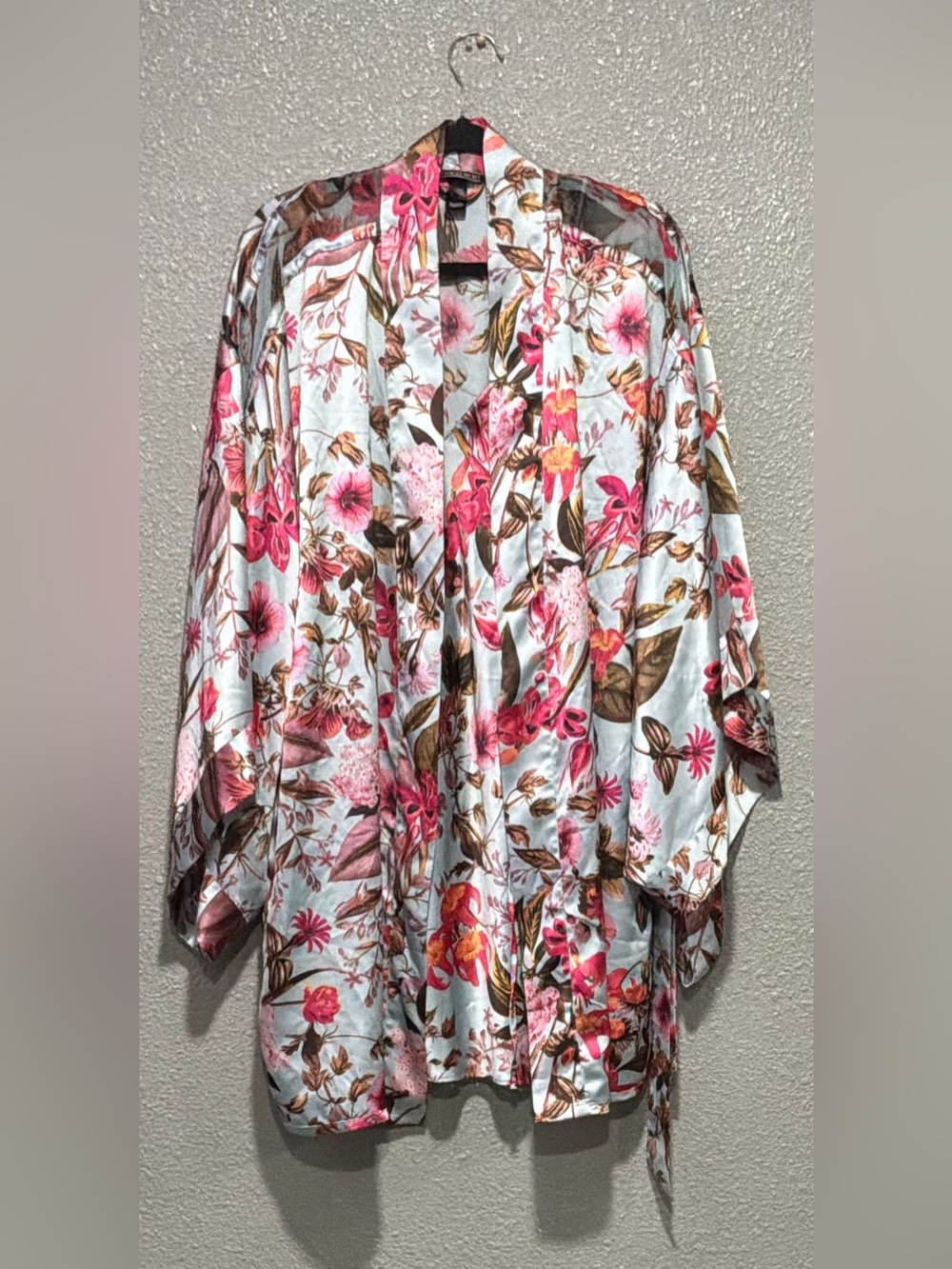 Victoria's Secret 2 piece Floral Satin Kimono Robe - Pink & Brown on White